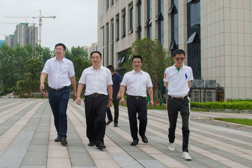 湖南省应急管理厅厅长李大剑等领导视察我公司